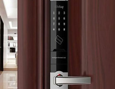 青山湖24小时上门开锁公司