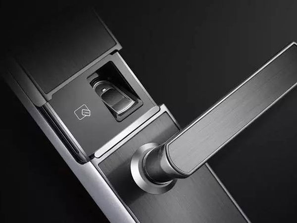 青山湖24小时上门开锁公司